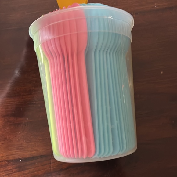 96 reusable heavy duty plastic party rainbow spoons ice cream desserts colorful - Picture 8 of 9